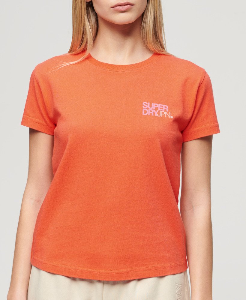 getailleerd t-shirt met sportlogo in fel koraalrood.