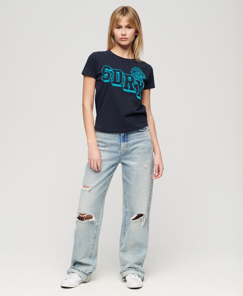 getailleerd varsity-t-shirt met fluweelachtige afwerking in donkerblauw.
