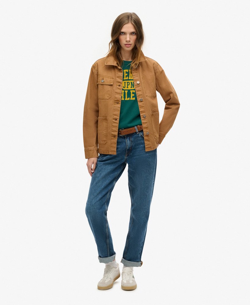getailleerd varsity-t-shirt met fluweelachtige afwerking in donker bosgroen.