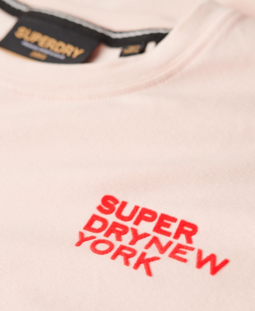 sport luxe graphic t-shirt in mauve morn pink