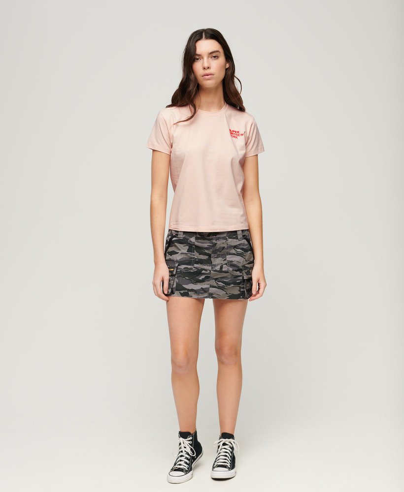 sport luxe graphic t-shirt in mauve morn pink