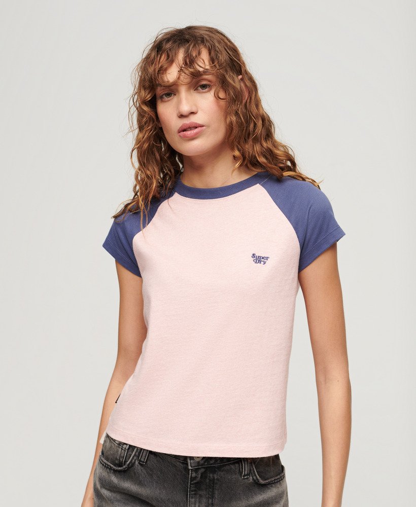 t-shirt met essential-logo van biologisch katoen in zachtrozemarineblauw.
