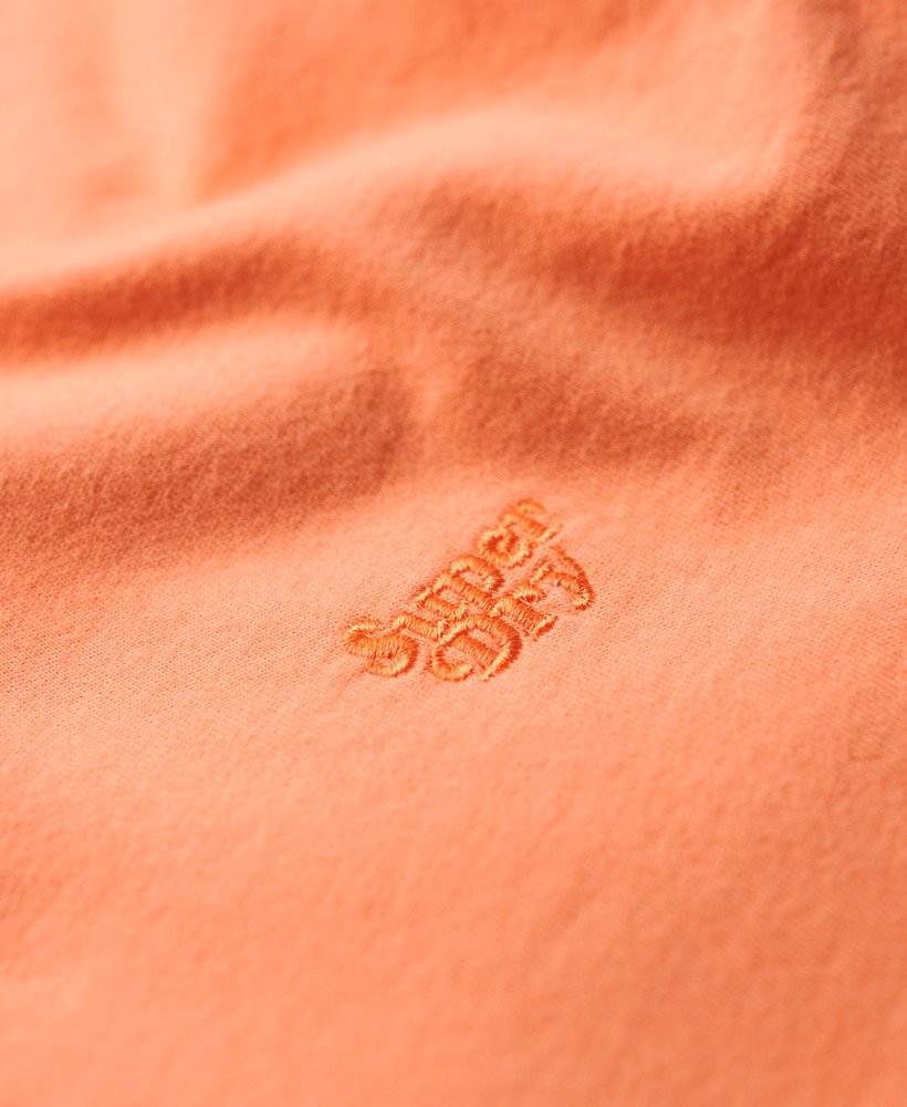 getailleerd t-shirt met essential-logo in fusion coral