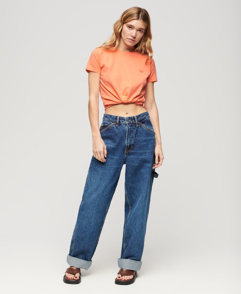 getailleerd t-shirt met essential-logo in fusion coral