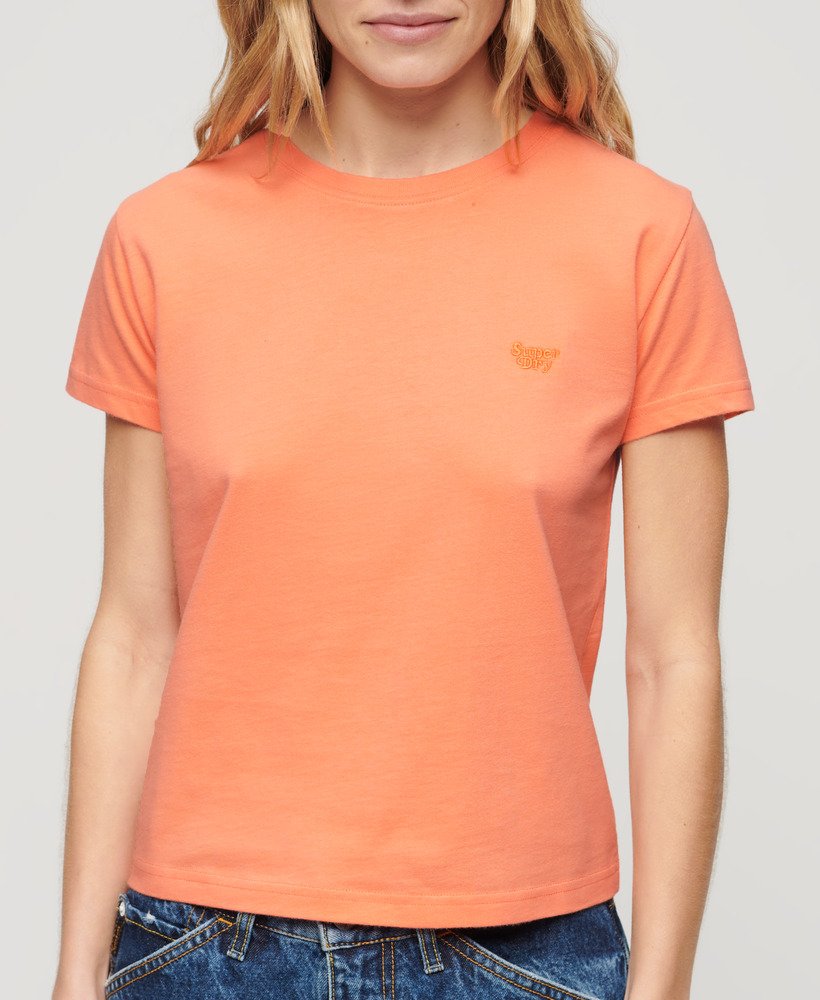 getailleerd t-shirt met essential-logo in fusion coral