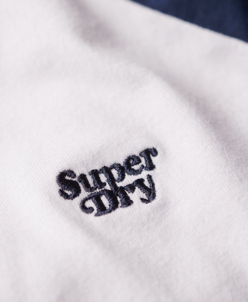 essential logo retro t-shirt in optic richest navy