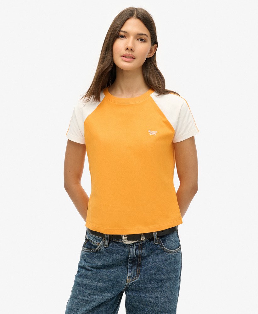 essential logo retro t-shirt in satsuma oranjeoptisch