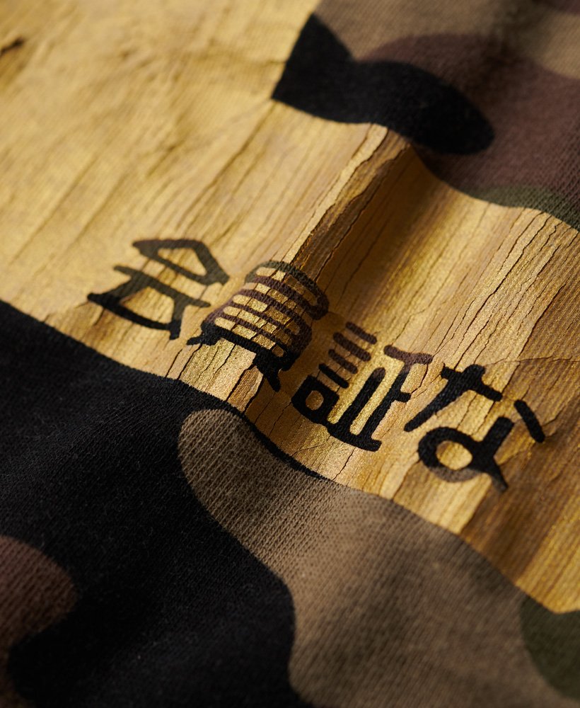 osaka 6 camo 90s t-shirt in mosgroen kaki