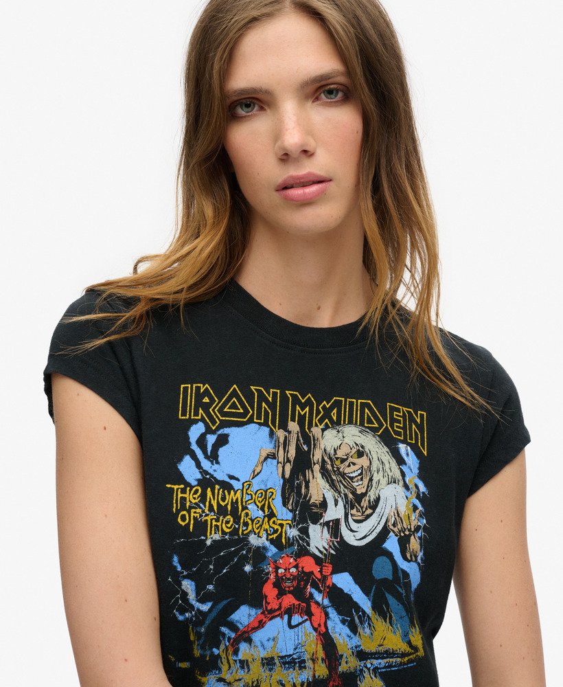 iron maiden x superdry t-shirt met korte mouwen in heavy metal zwart