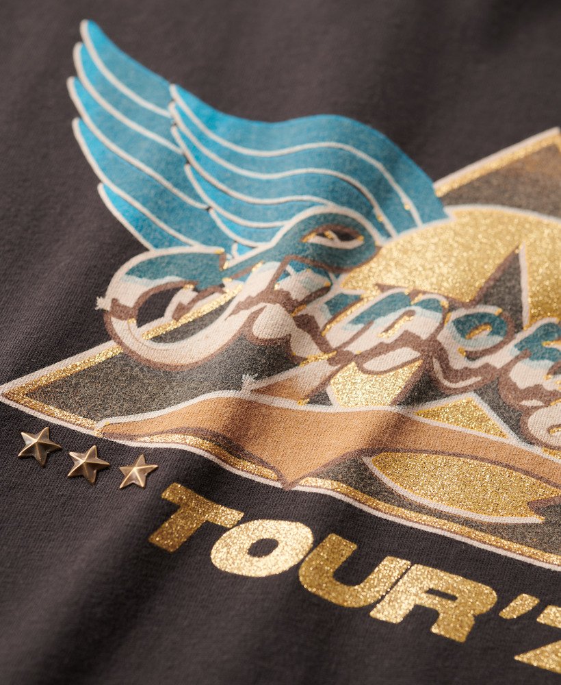 t-shirt met korte mouwen van een rockband uit de jaren 70 in blackboard-stijl.