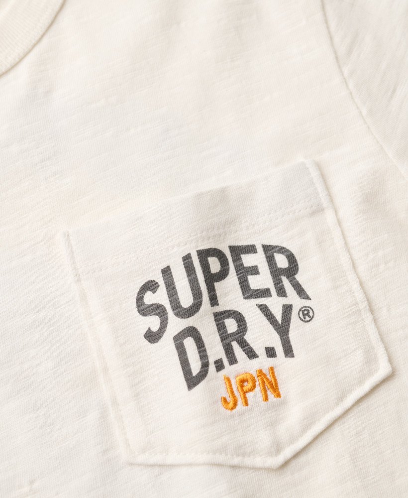 werkshirt met geborduurde zakken in gebroken wit.