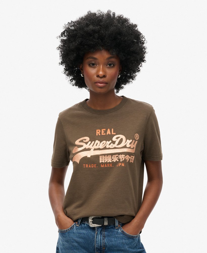 versierd vl graphic t-shirt in diep kaki groen met structuurverf.