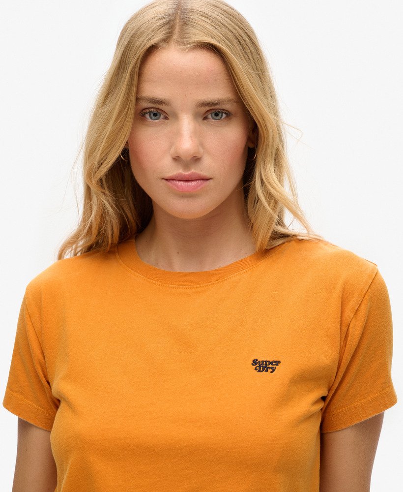 essential logo fitted t-shirt in track gold
