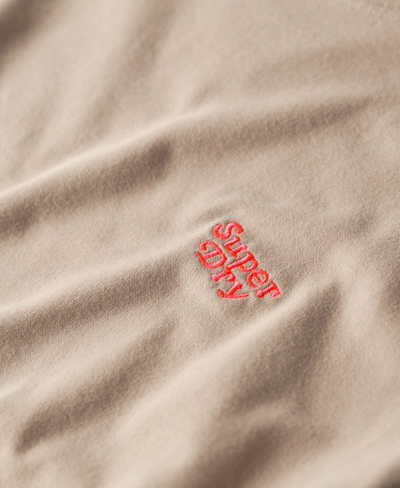 essential logo fitted tee in cobblestone grey