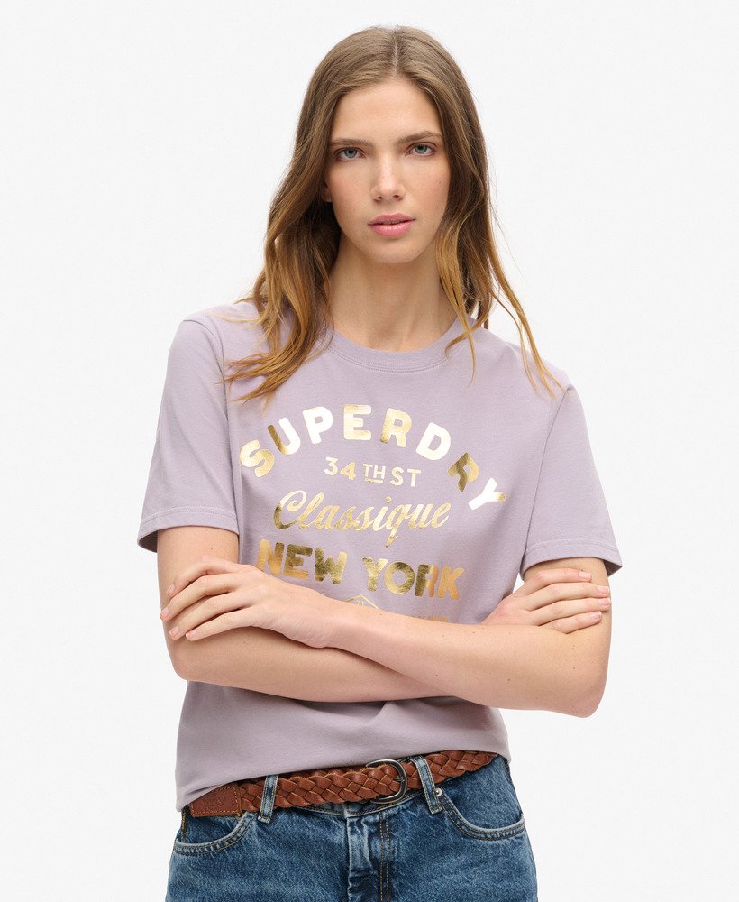 luxe metallic logo relaxed t-shirt in brassica lilac