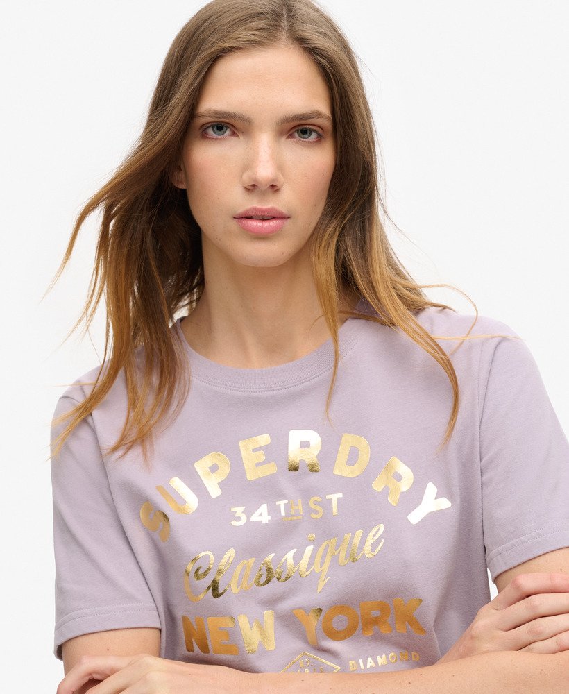 luxe metallic logo relaxed t-shirt in brassica lilac