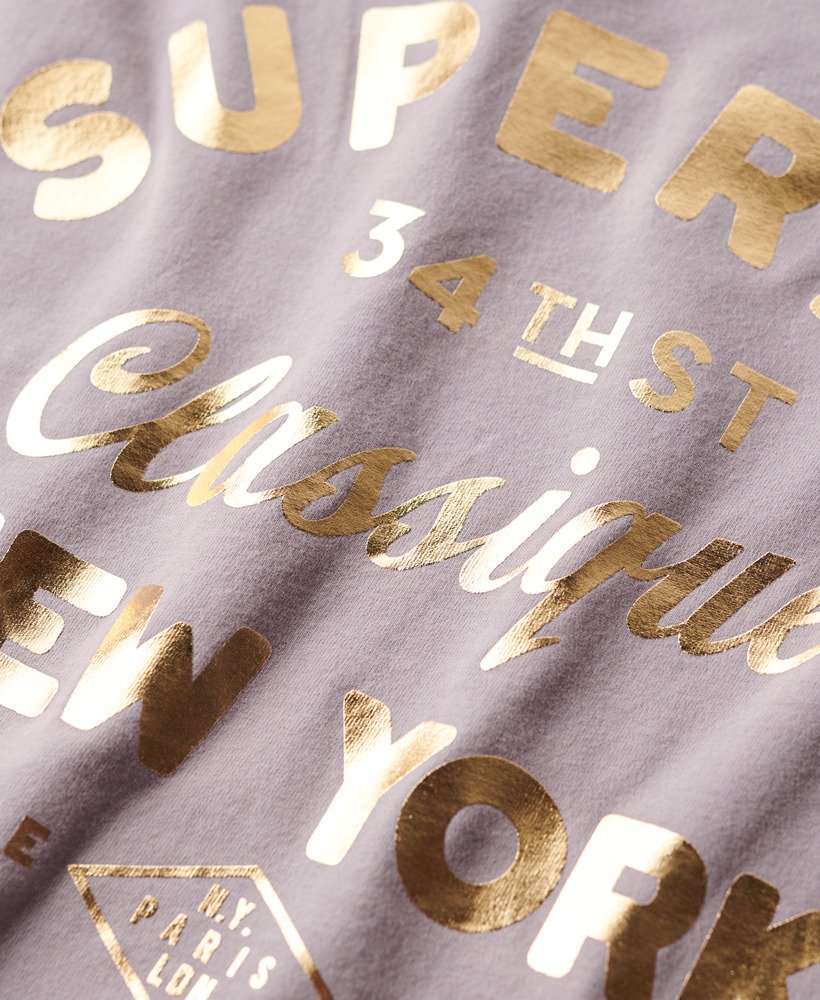 luxe metallic logo relaxed t-shirt in brassica lilac