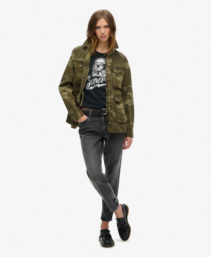 getailleerd t-shirt met versierde poster in gitzwart