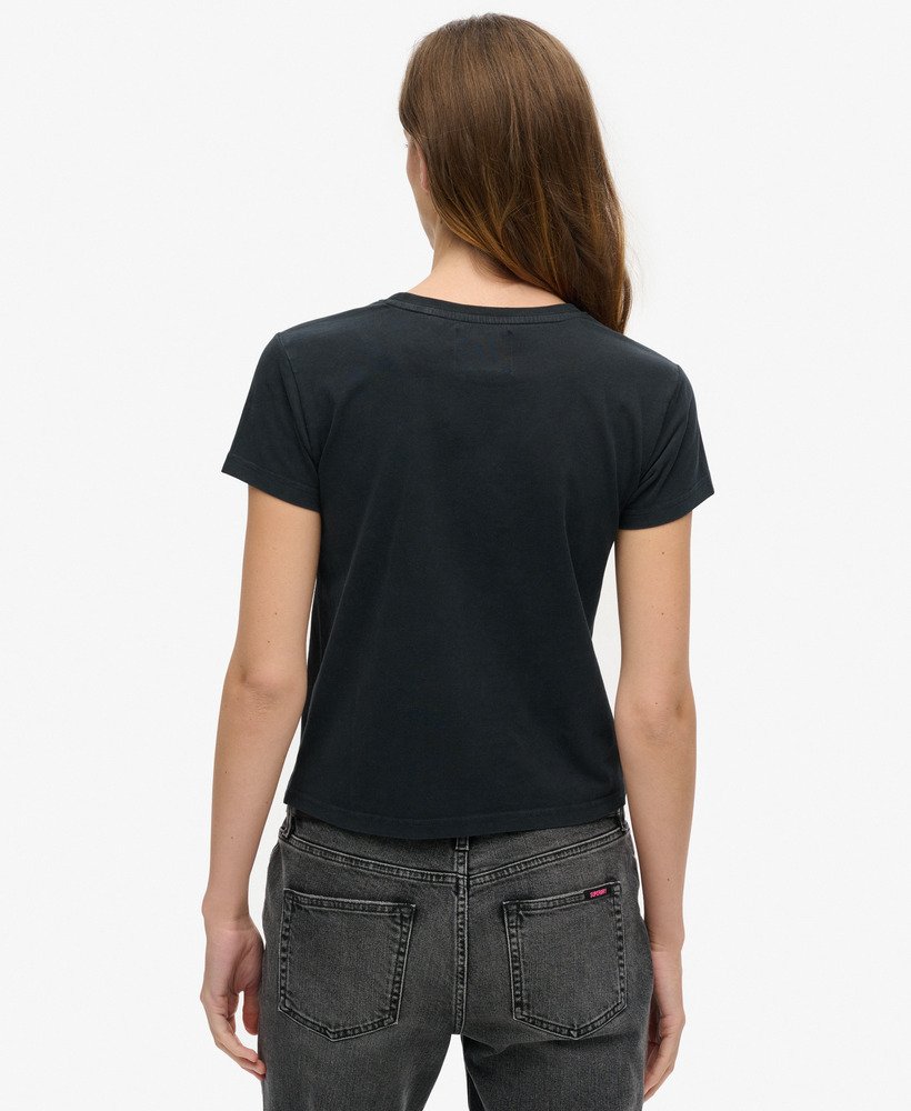 getailleerd t-shirt met versierde poster in gitzwart