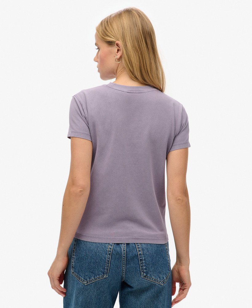 sport luxe graphic fitted t-shirt in purple sage