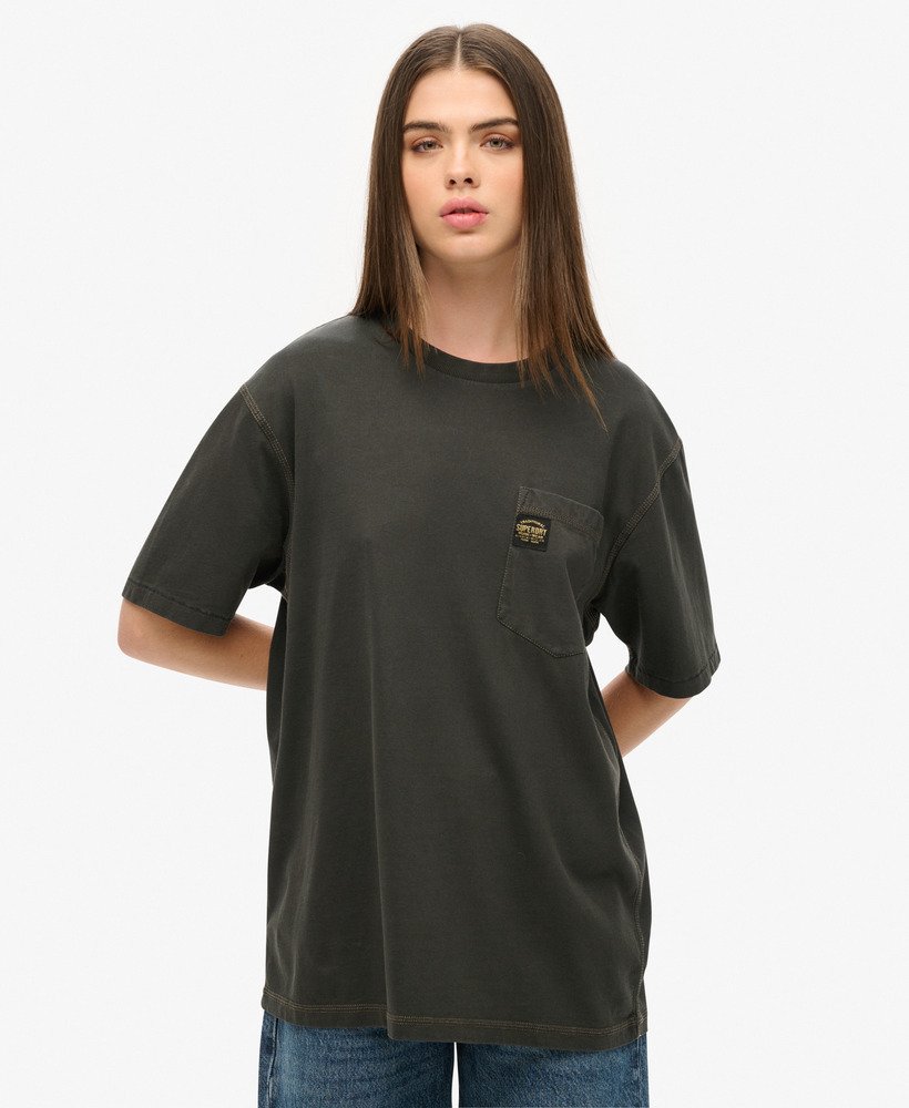 oversized t-shirt met contrasterende stiksels op de borstzak in gewassen zwart.
