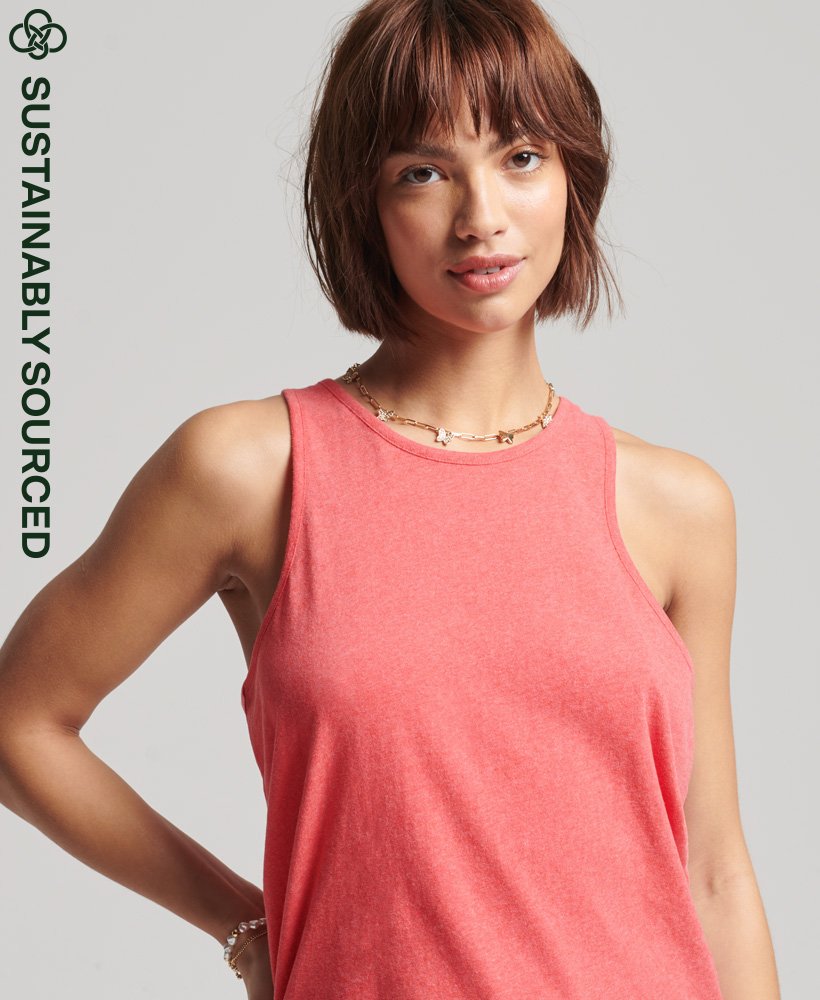 vest van biologisch katoen met vintage logo en borduursel in de kleur coral marl.