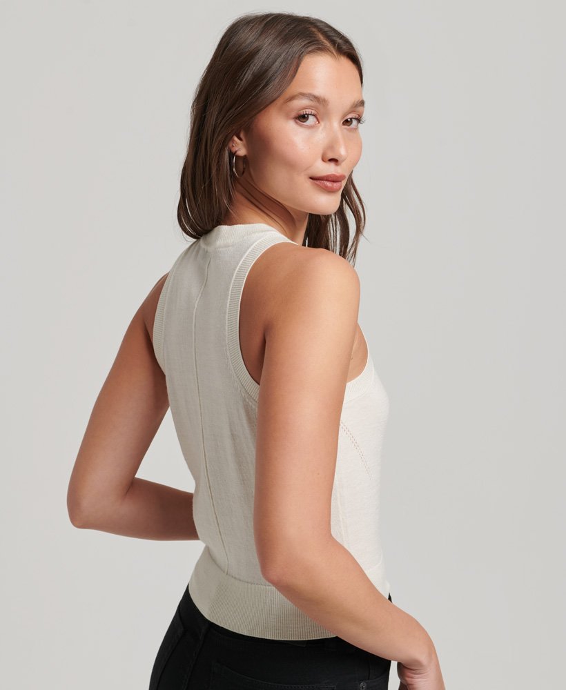 gebreid vest met ronde hals van merinowol in de kleur new chalk