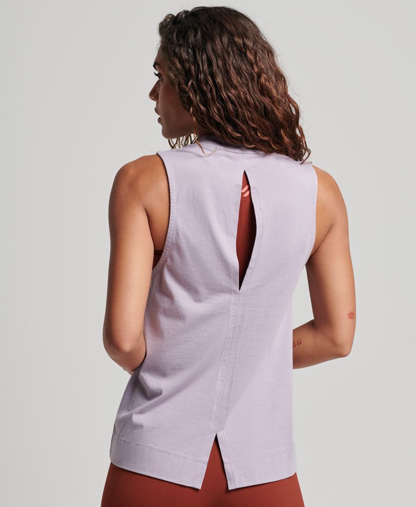 biologische katoenen tanktop met lange mouwen en opstaande kraag in de kleur brassica lilac.