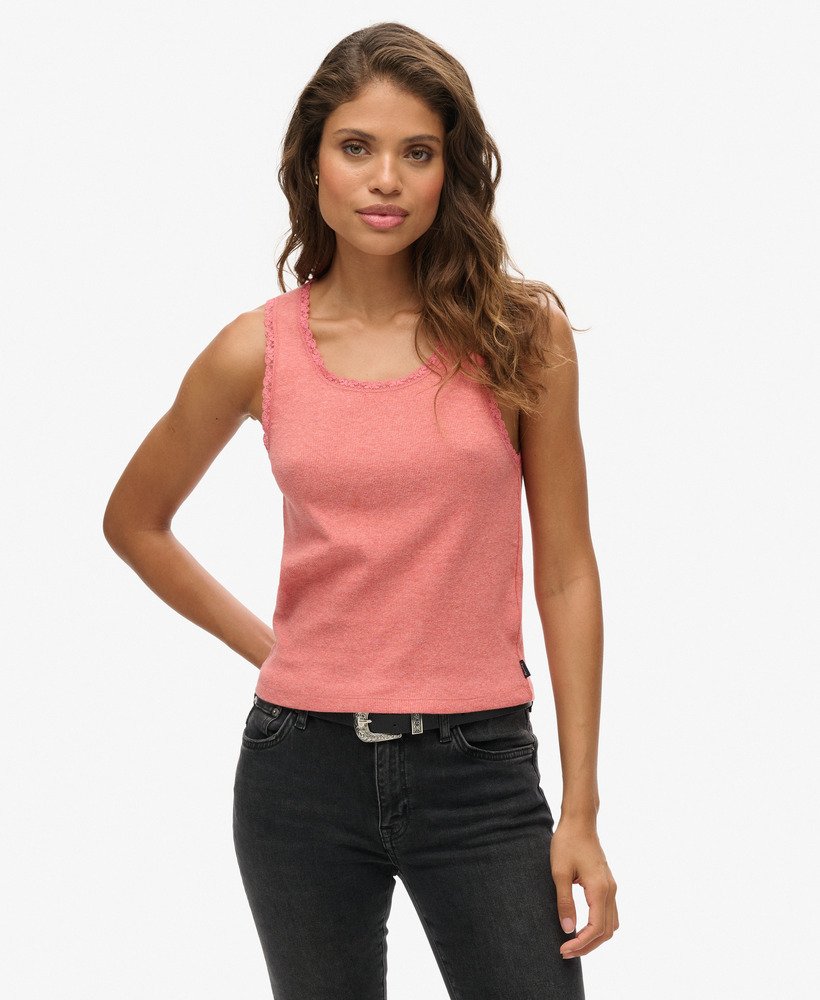 athletic essentials vesttop met kanten afwerking in koraalroze.