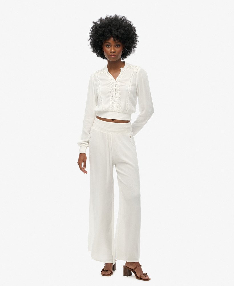 blouse met lange mouwen en kanten afwerking in ecru
