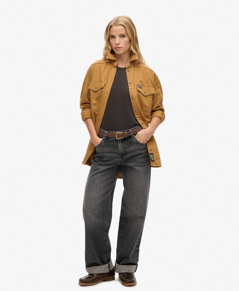 oversized denim shacket in karamelbruin.