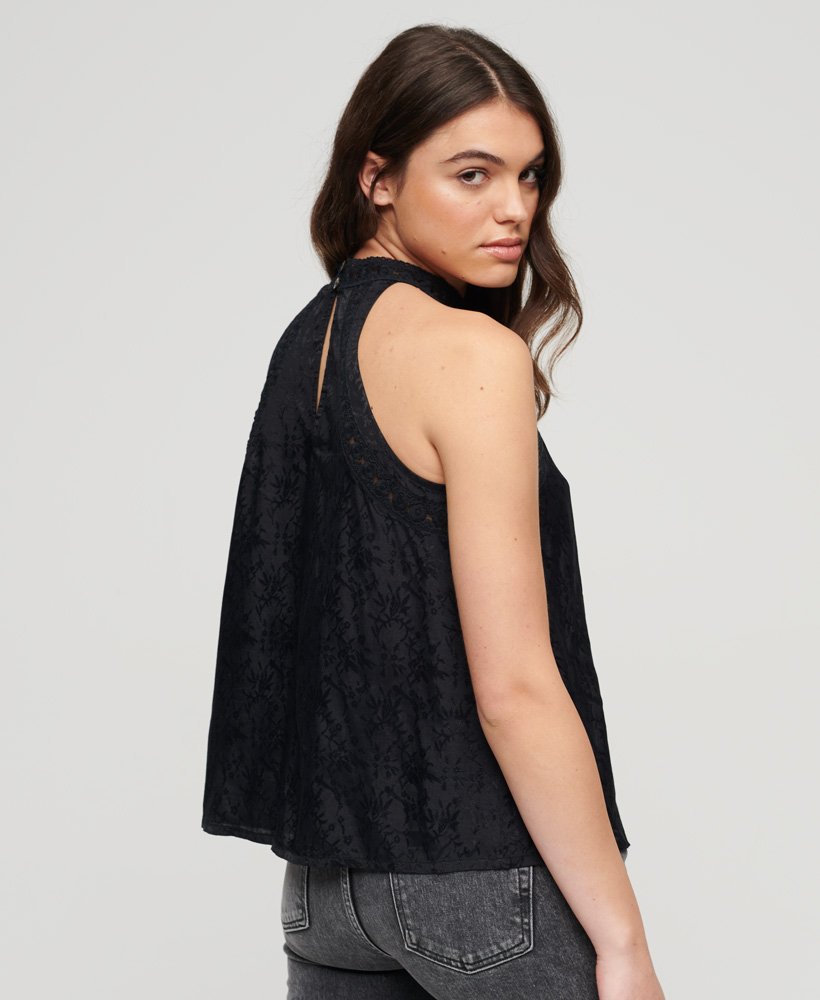 mouwloze top met hoge hals van kant in urban zwart
