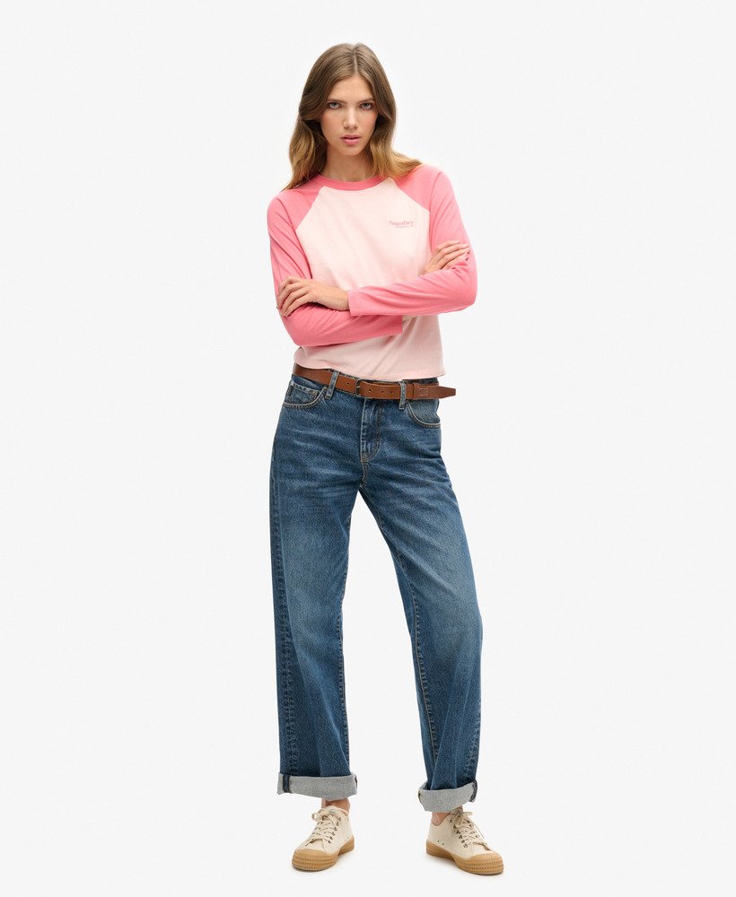 essential logo baseballshirt met lange mouwen in aardbeienrozecampingroze