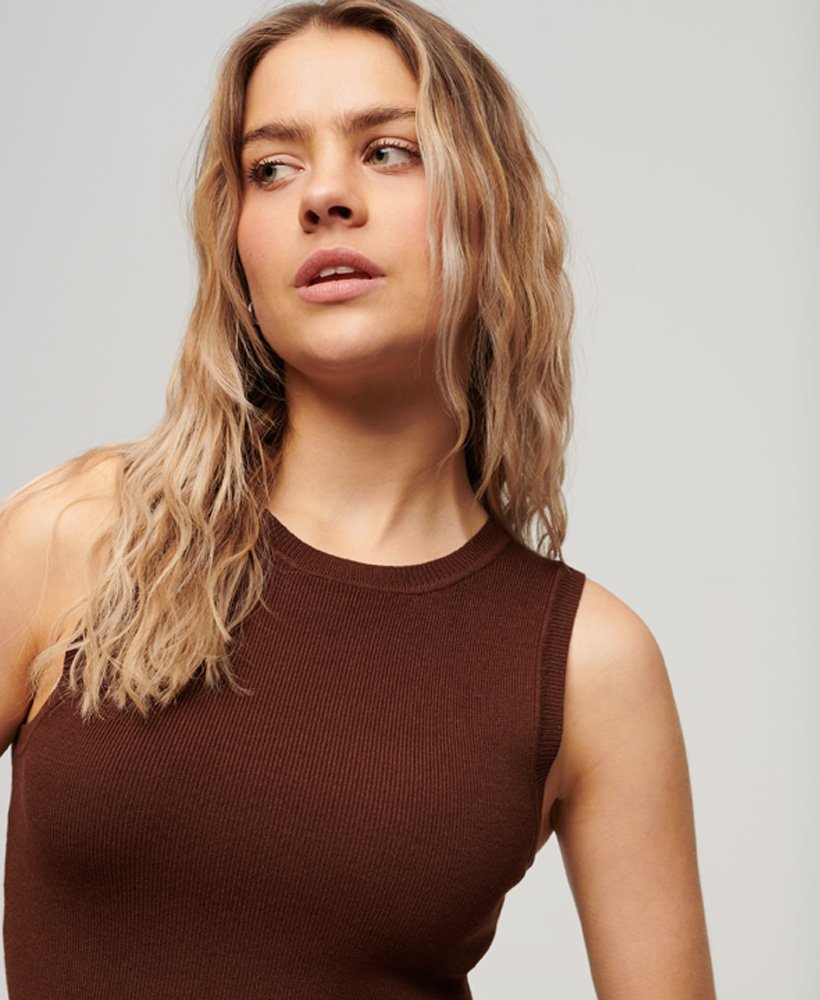 fijn gebreide tanktop in potgrondbruin