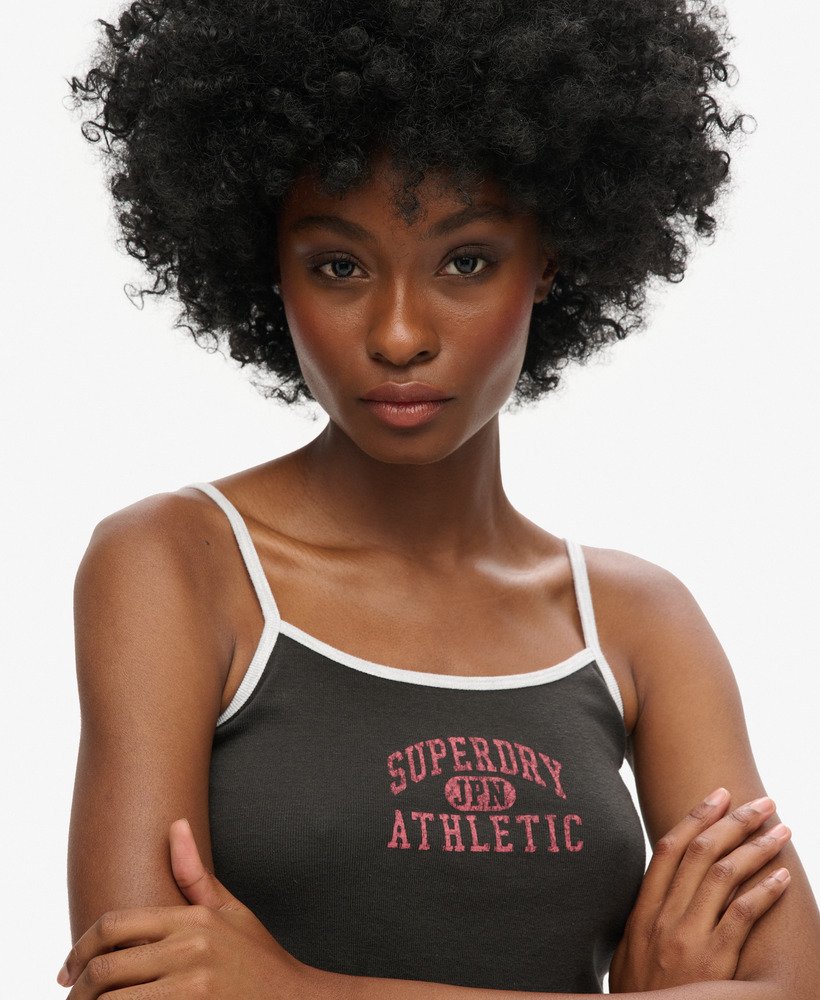 athletic essentials crop cami top in gewassen zwart
