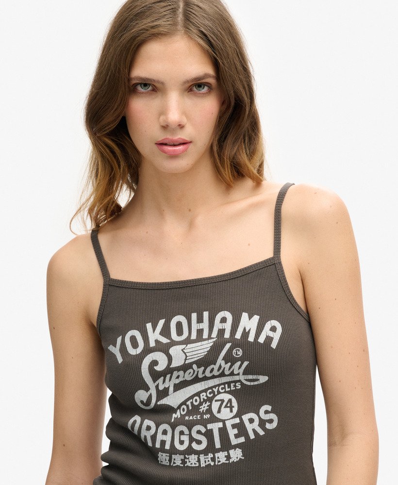 retro rocker graphic rib cami top in vintage zwart