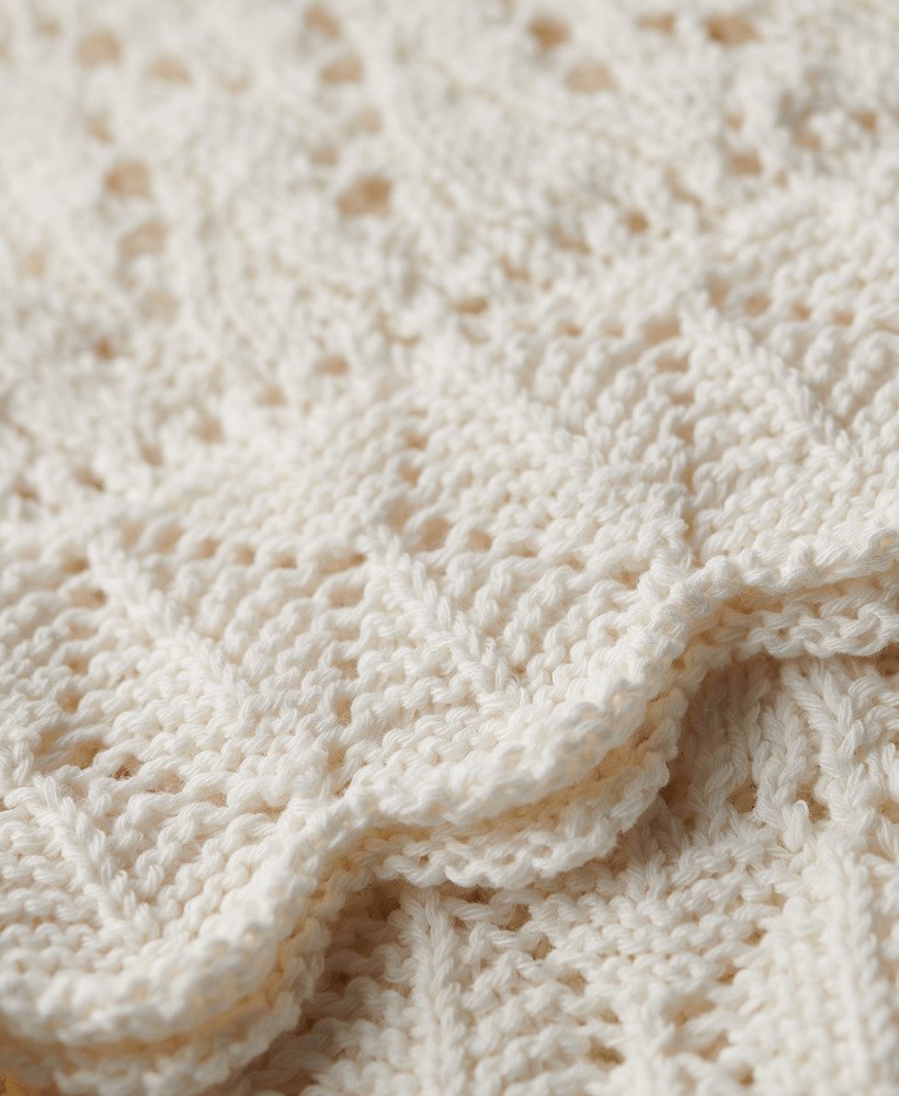 gehaakte camisole top in gebroken wit desert bone.