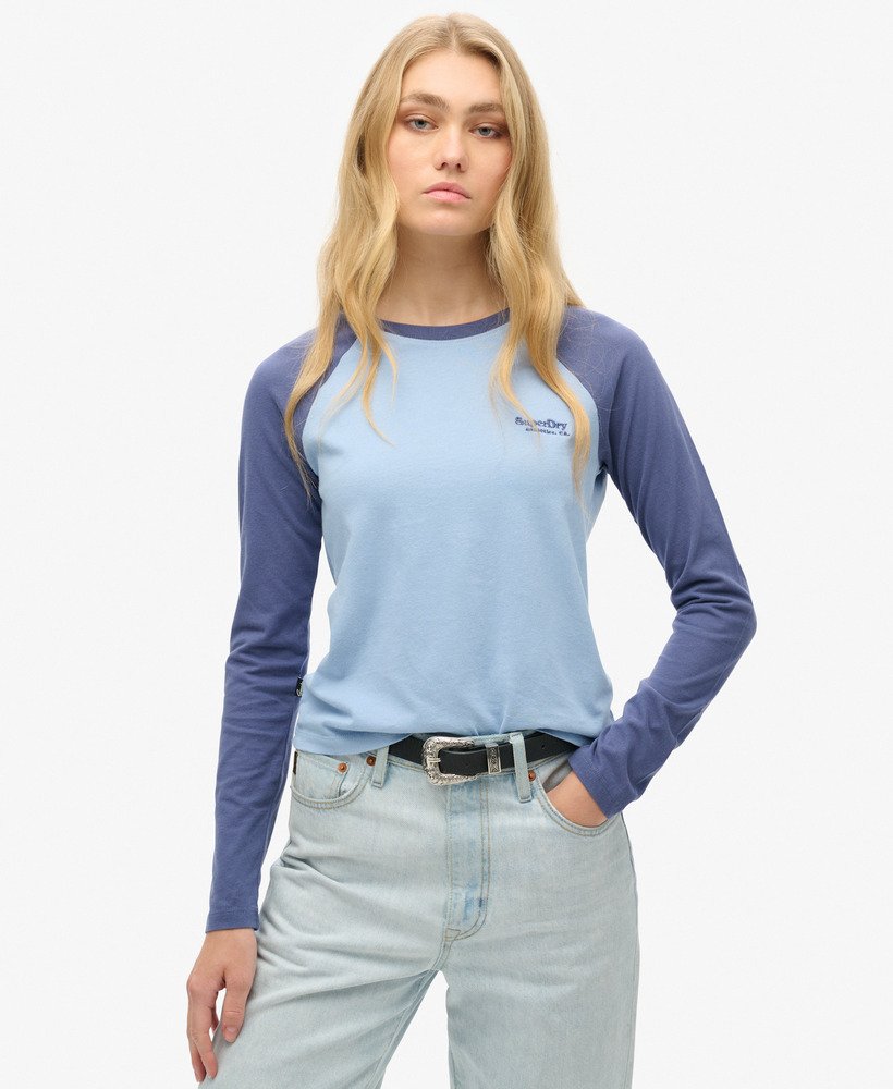 essential logo baseballshirt met lange mouwen in mariner navy rich blue