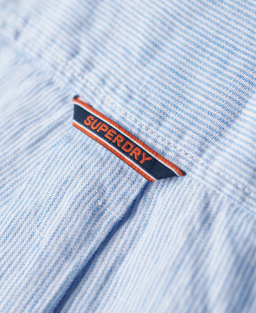 casual linnen boyfriend-shirt met blauwe strepen.