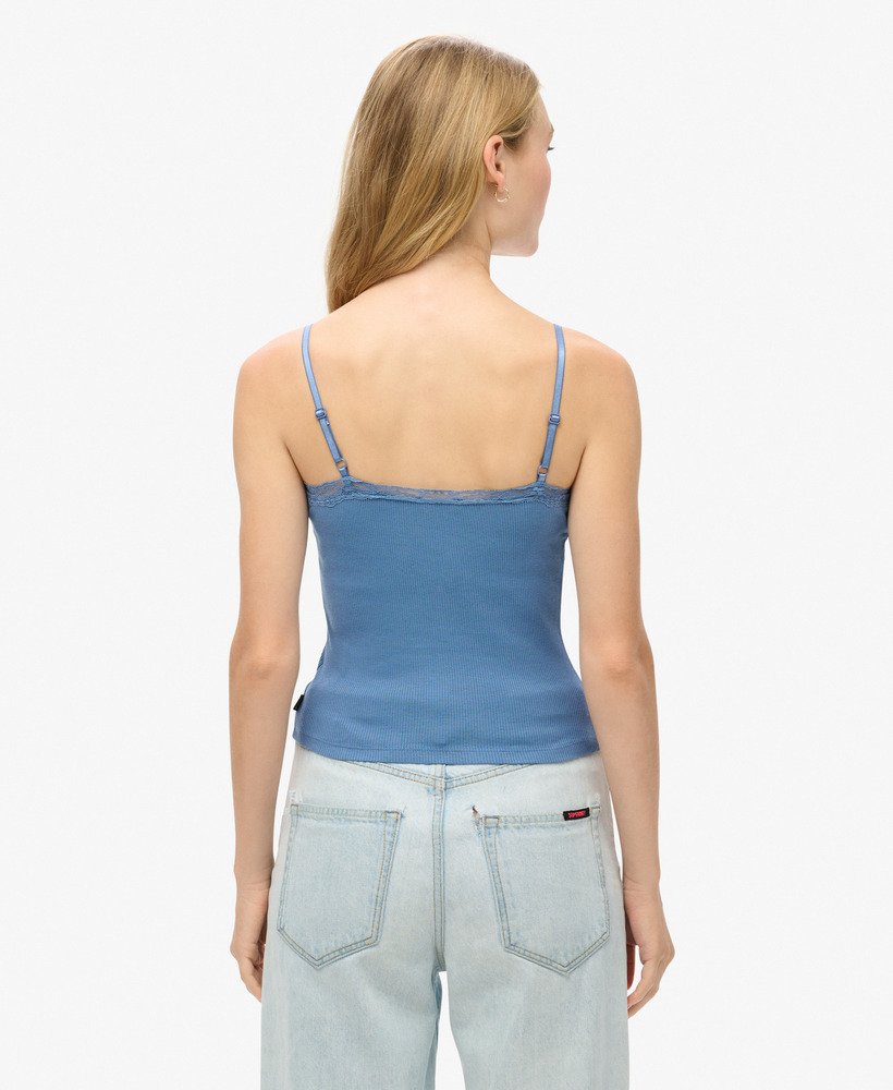 athletic essential cami top met kanten afwerking in wedgewood blue