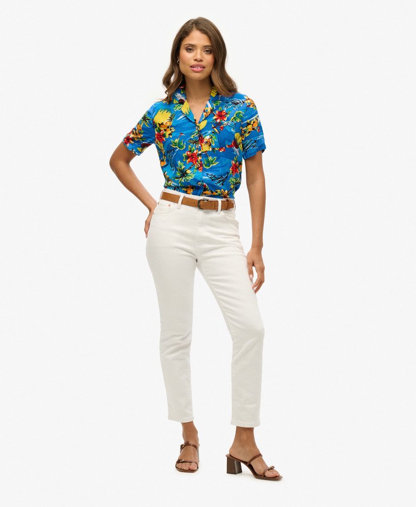 strandresort shirt in blauw met dolfijnmotief in de oceaan.