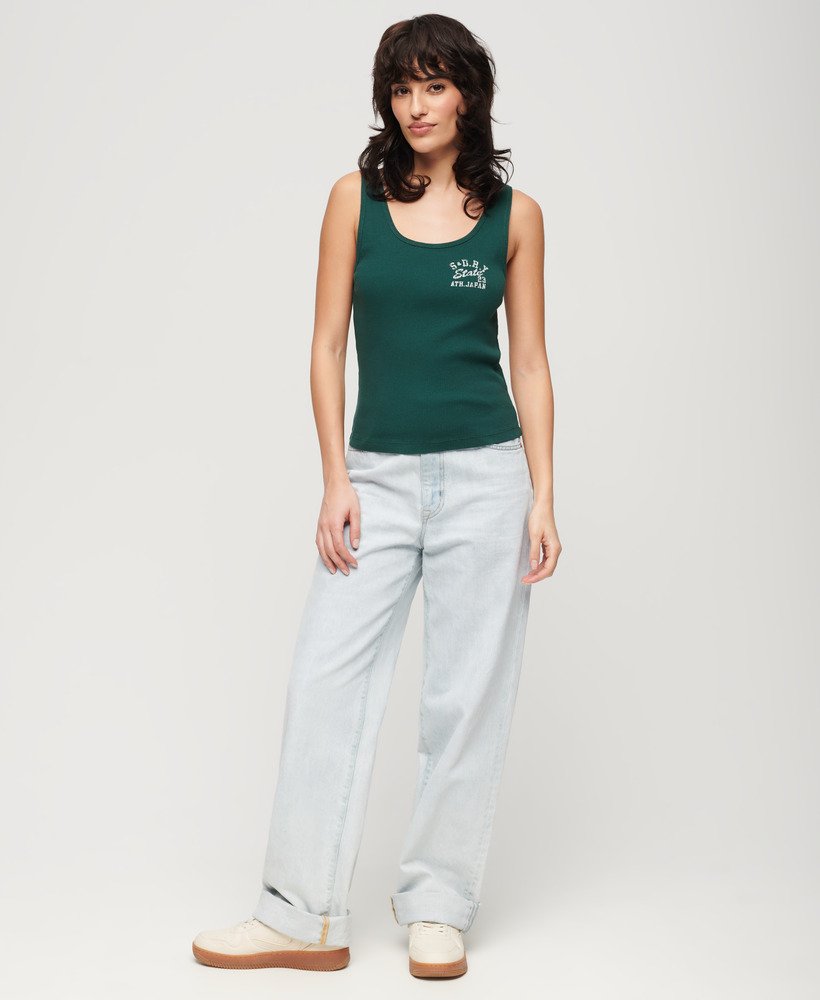 geribbeld vest van athletic essentials in donker dennengroen