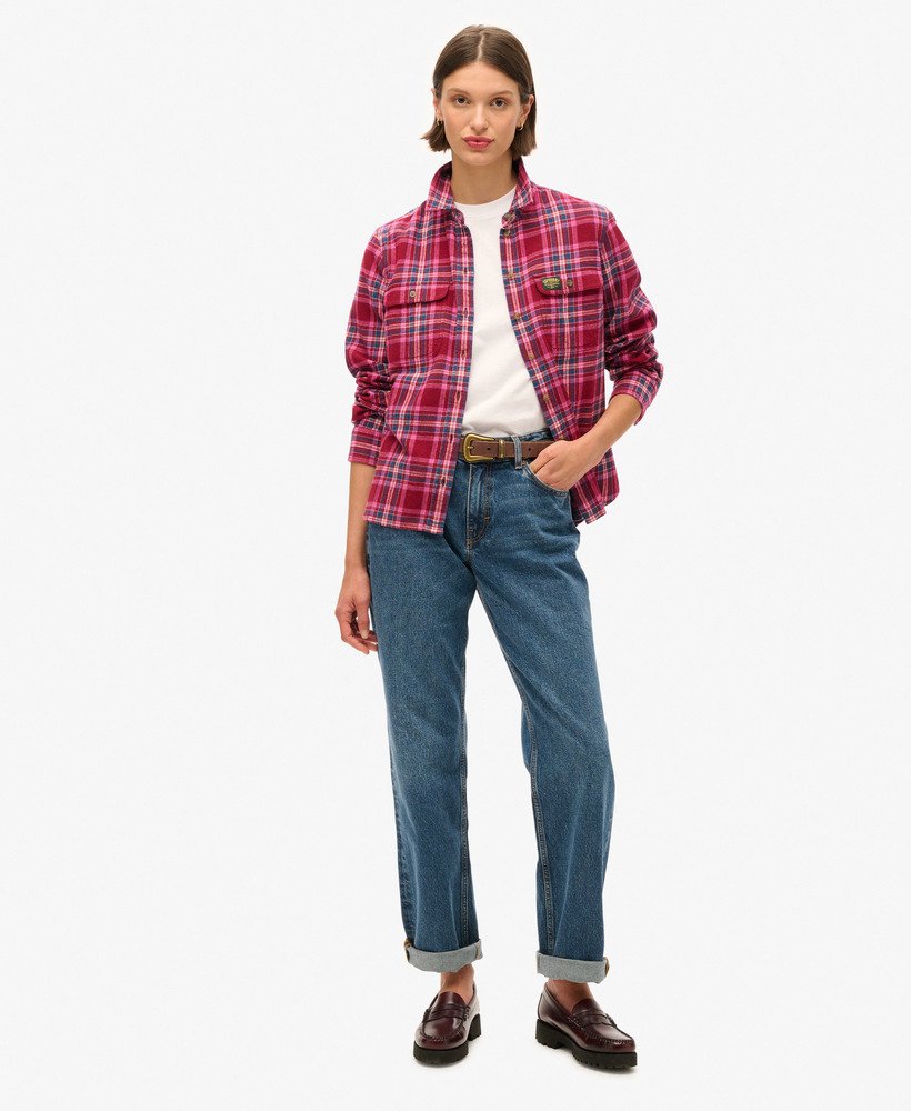 geruit flanellen shirt in bessenrood met houthakkersruit.