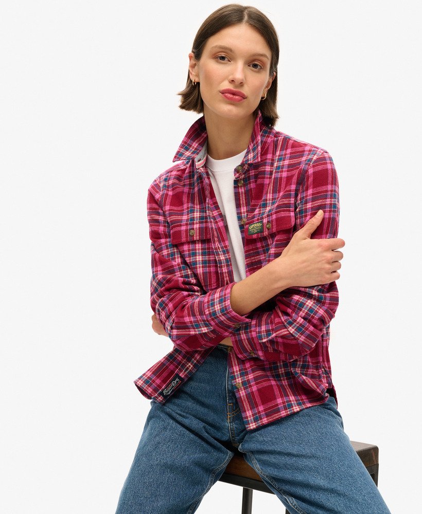 geruit flanellen shirt in bessenrood met houthakkersruit.