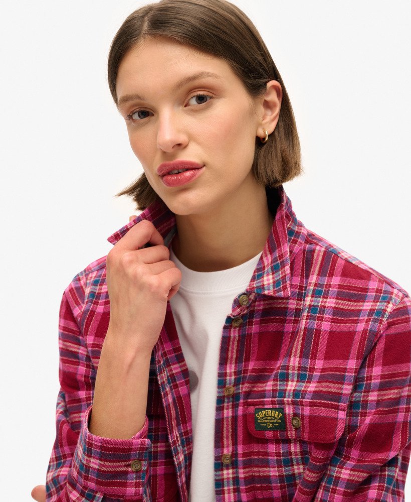 geruit flanellen shirt in bessenrood met houthakkersruit.