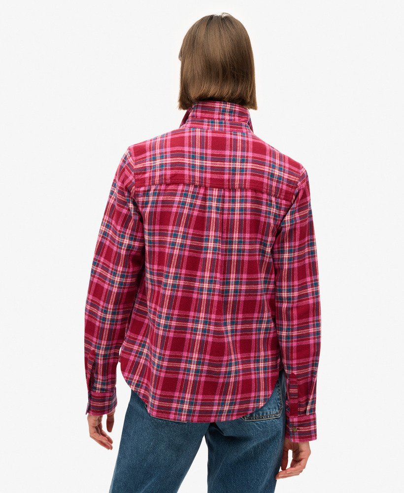 geruit flanellen shirt in bessenrood met houthakkersruit.