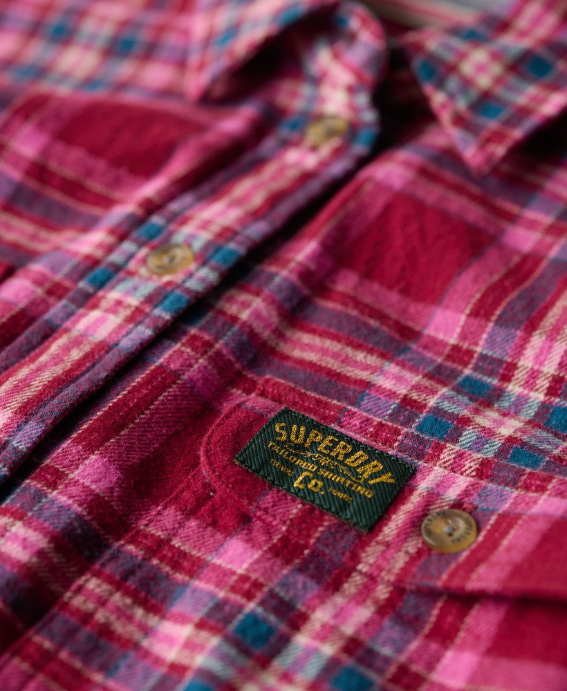 geruit flanellen shirt in bessenrood met houthakkersruit.