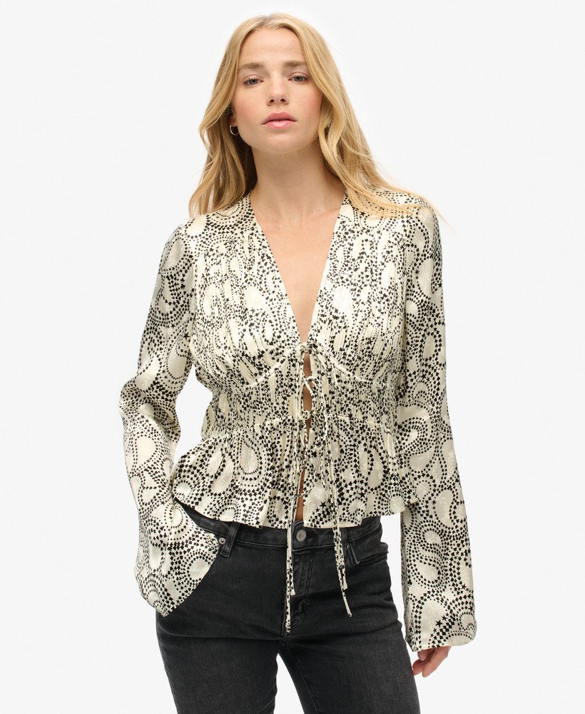 geweven top met geplooide mouwen in jaren 70-stijl met klaver-paisleyprint.