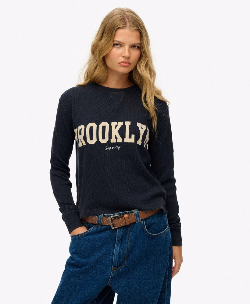 Essentiële sportieve top met lange mouwen en grafische print