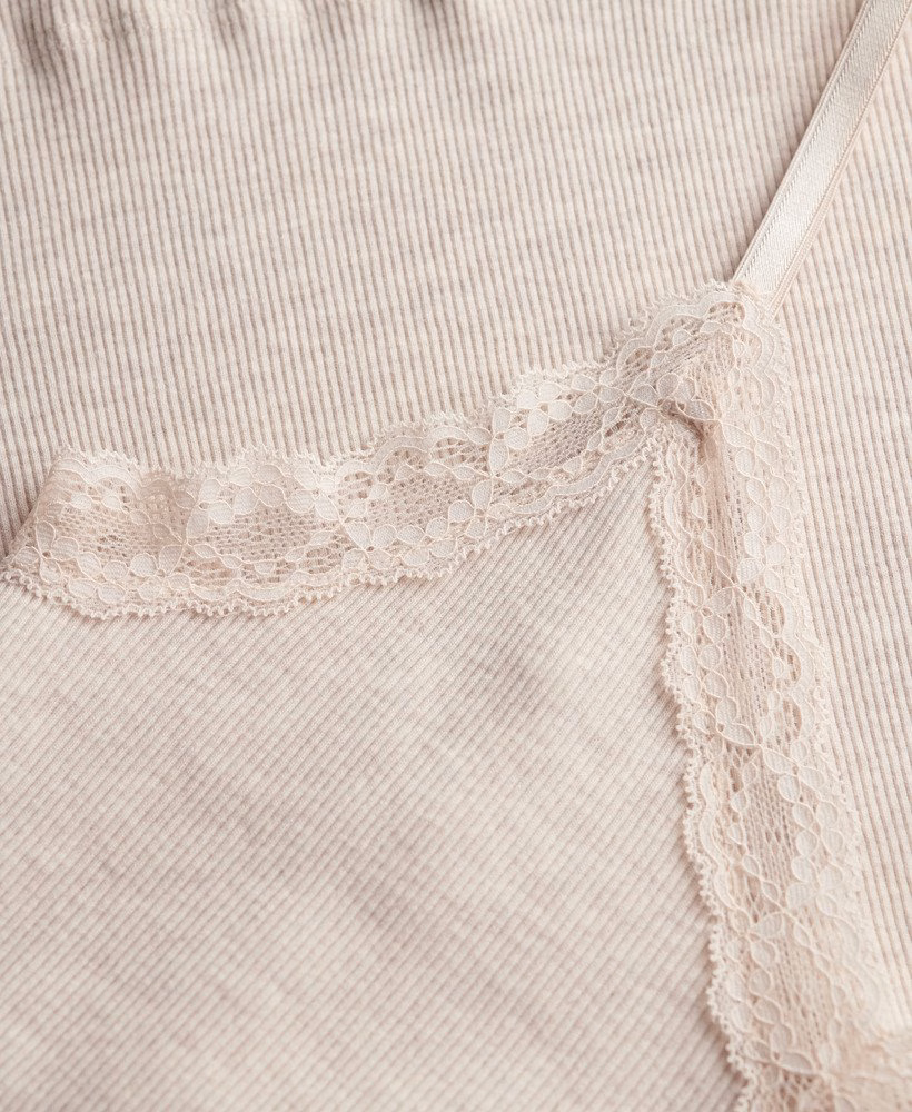 Essentiële cami-top met kanten afwerking